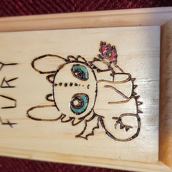 Toothless pyrography plaque - Picture 2 of 5